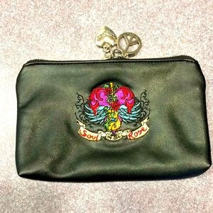Cute Soul of the Rose NWOT Zipper pouch